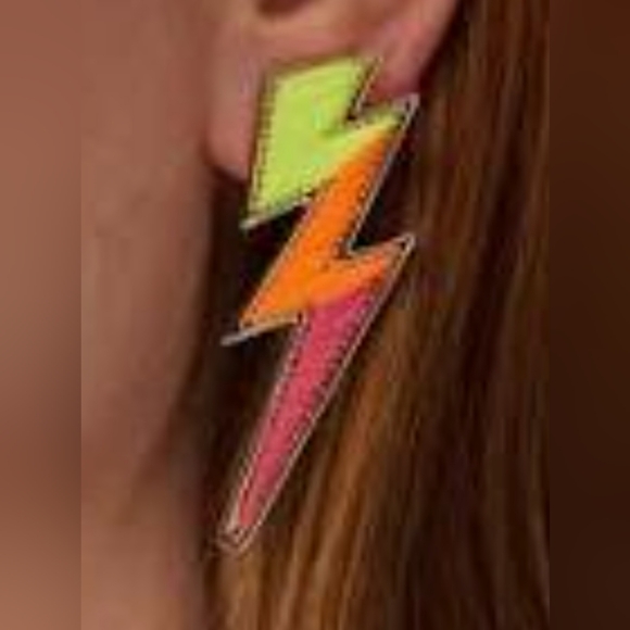 ISO Mignonne Gavigan lightning bolt earrings - Picture 8 of 11